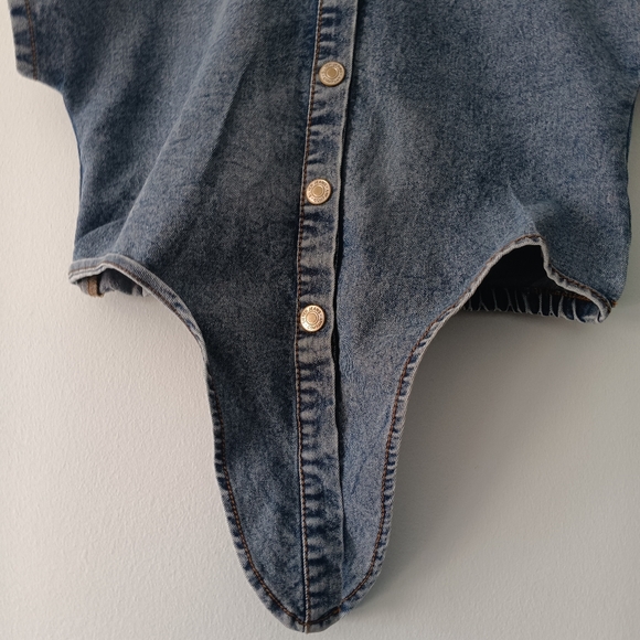 Silver Jeans Co Y2K Denim Button  Short Sleeve Top S/M - Picture 5 of 7